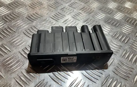 BMW X2 F39 Ignition amplifier control unit 8589907