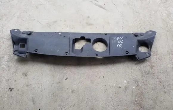 Engine bonnet/hood lock trim molding