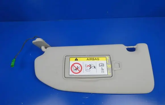 Volvo XC40 Sun visor