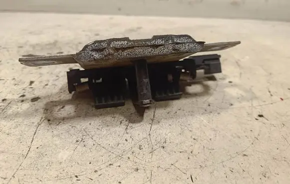 Audi SQ7 Trunk lock loop 80A827507 1516