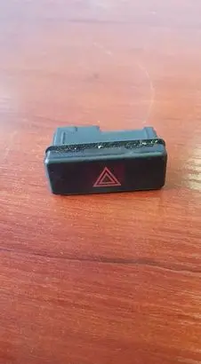 BMW 7 E38 Hazard light switch 8350947