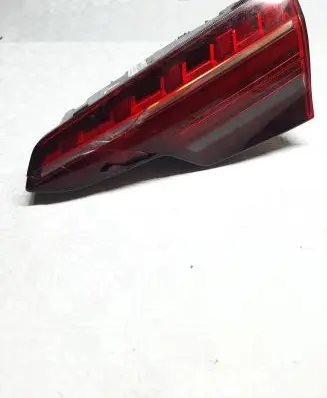 Audi A4 S4 B9 Tailgate rear/tail lights 8W5945094AB 81960211