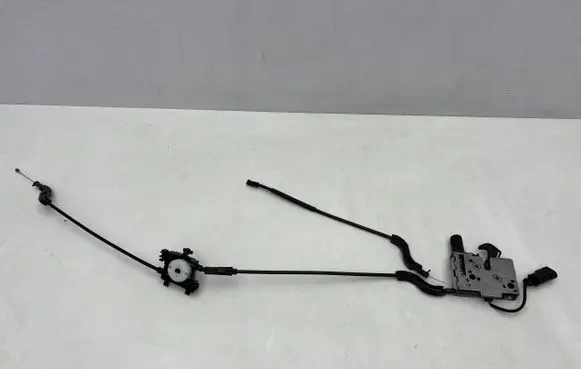 Audi Q2 - Engine bonnet/hood lock/catch 81A823503B