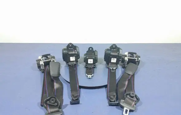 BMW M4 F82 F83 Front seatbelt 8076555