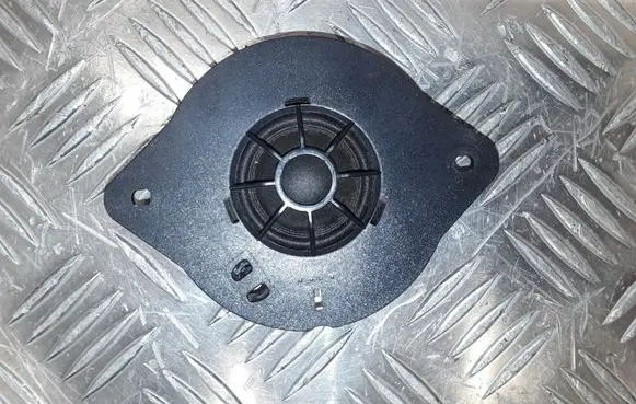 Audi A4 S4 B7 8E 8H Front door speaker 8T0035399A 9030000010801