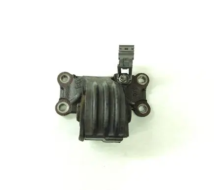 Lexus RX 450H Engine mount bracket AVB1859