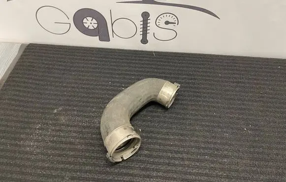 Porsche 911 991 Intercooler hose/pipe 991110635