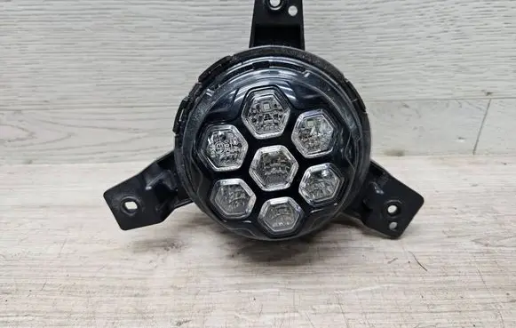 Hyundai i10 Front fog light 92208K7100