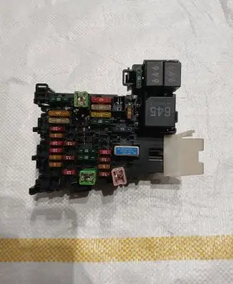 Porsche Cayenne (92A) Fuse module 5Q0937615C 17102014 WWPE904182