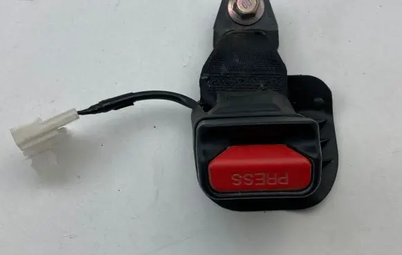 Toyota Prius Prime Rear seatbelt buckle 6353193B