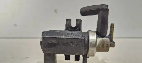 Volkswagen PASSAT B5.5 Turbo solenoid valve 1J0906627