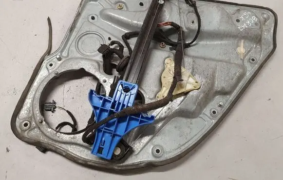 Volkswagen Bora Rear window lifting mechanism without motor 1J4839755E 119694105 113127F