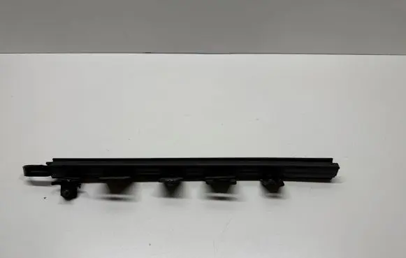 Ford Mustang VI Rubber seal front coupe door window S668B 76297B07