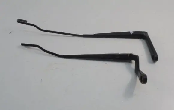 Skoda Fabia Mk1 (6Y) Front wiper blade arm 6Y1955409