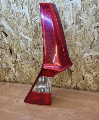 Volvo XC70 Tailgate rear/tail lights