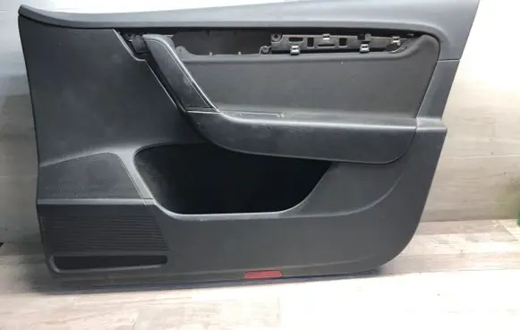 Volkswagen PASSAT B7 Front door card panel trim 156053991 3AB867015