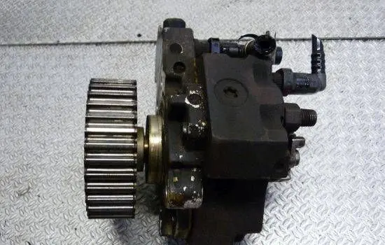 Renault Scenic I Fuel injection high pressure pump 353470 8200456693 H037472