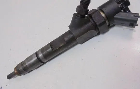 Renault Laguna II Fuel injector 8200100272