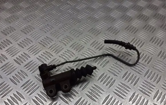 Mitsubishi Space Star Clutch release bearing slave cylinder 