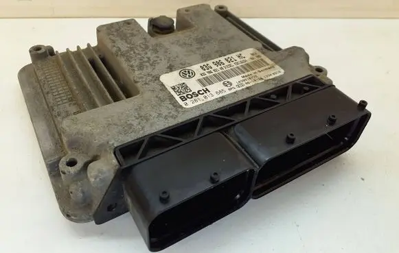 Volkswagen Golf Plus Engine control unit/module 03G906021HC