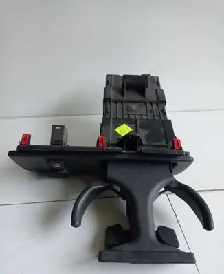Toyota Sienna XL30 III Cup holder 5562008050