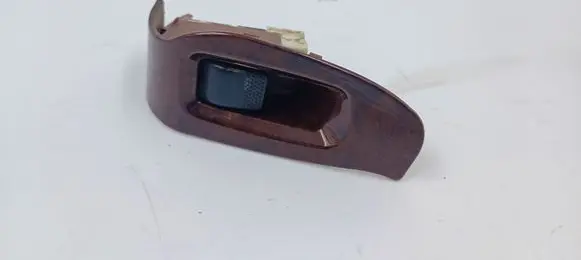 Subaru Outback Electric window control switch J1301LS030