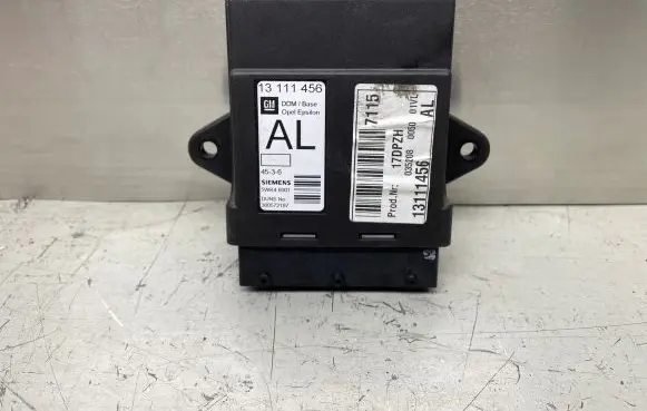 Opel Vectra C Door control unit/module 13111456