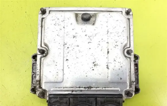 Renault Master II Engine control unit/module 0281011254