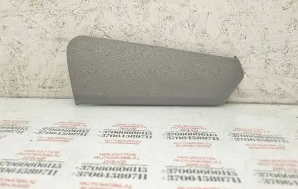 Volkswagen Touareg I Seat trim 7L0881348