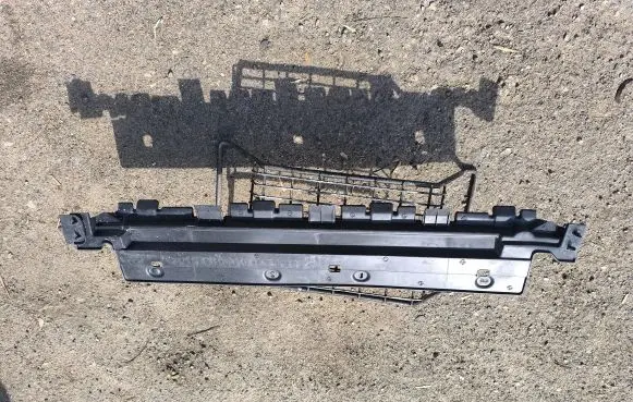 Ford F150 Intercooler air guide/duct channel ML348B407CB