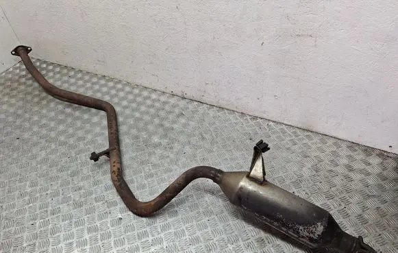 Toyota Avensis T270 Muffler/silencer 174300R060