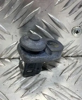 Nissan Qashqai Rear door sensor 