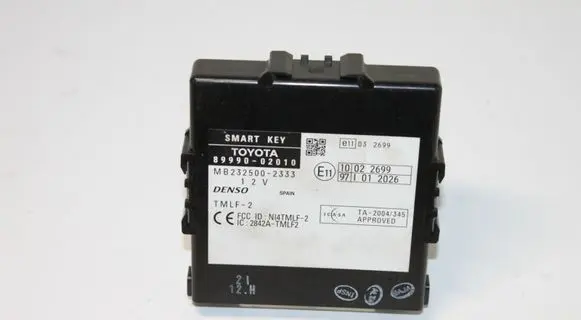 Toyota Auris 150 Door central lock control unit/module 8999002010