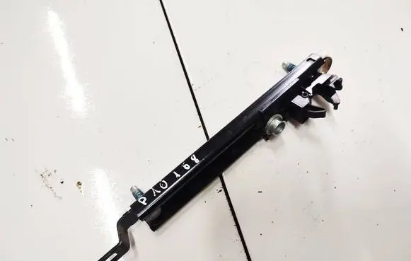 Opel Zafira A Seat belt adjustment rail 090560650 563291404c