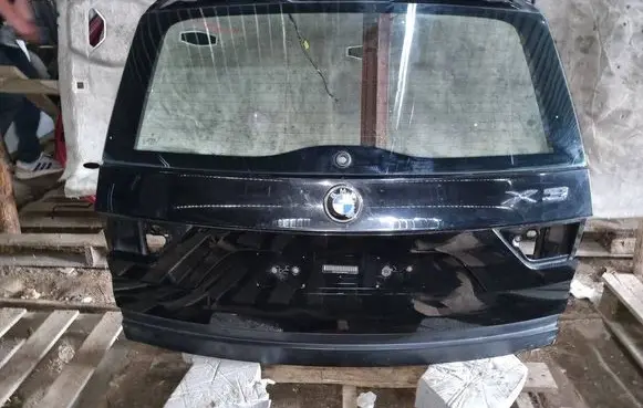 BMW X3 E83 Tailgate/trunk/boot lid 