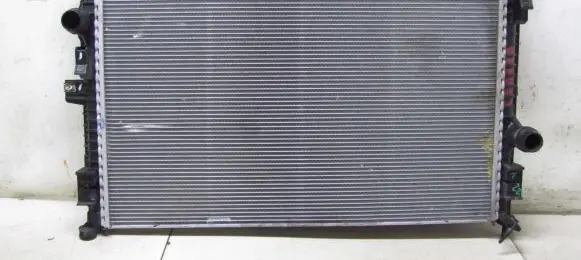 Citroen C5 Aircross Coolant radiator 9836870280