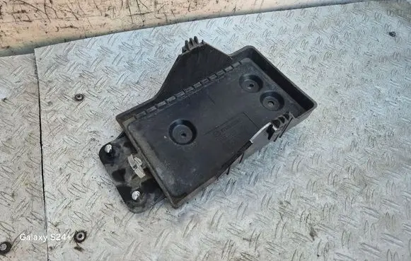 Mazda 3 III Battery tray KE7056041 KE5256041
