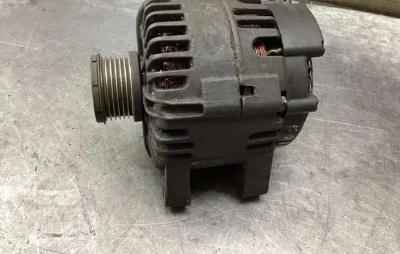 Peugeot 807 Generator/alternator 9646321780 2542693A 405236221