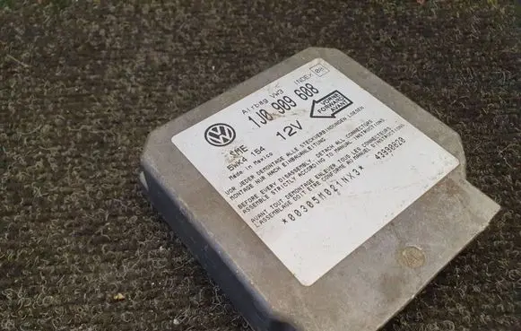 Volkswagen Sharan Airbag control unit/module 1J0909608 5WK4154