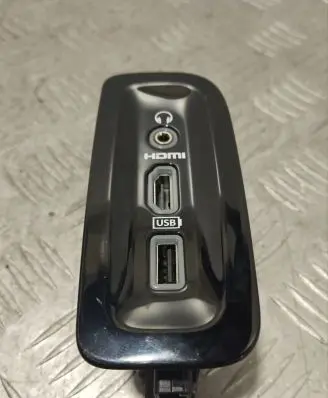 Chrysler Pacifica AUX in-socket connector 68229844AC