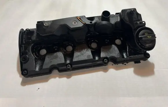 Skoda Superb B8 (3V) Rocker cam cover 03L103469S