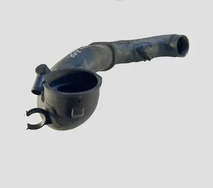 Subaru Forester SG Air intake hose/pipe A12AG05 08319