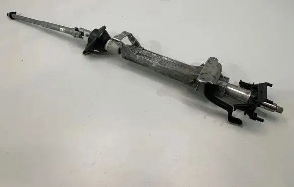 Steering wheel axle set