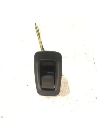 Toyota Corolla E120 E130 Electric window control switch 8483102411B1