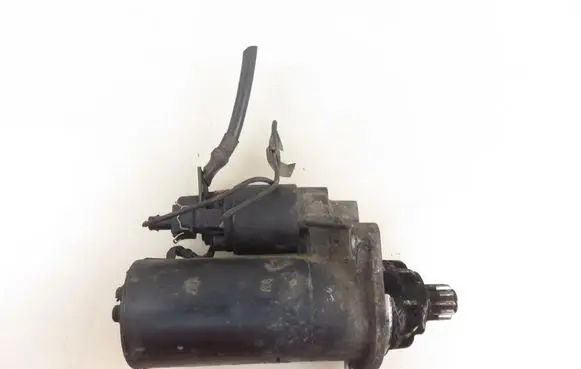 Volkswagen Golf IV Starter motor 0001125018 02M911023A