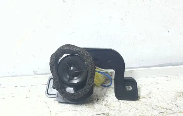 Subaru Legacy Front door high frequency speaker 86304AG200