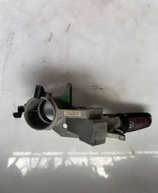 Opel Astra H Ignition lock 938181315
