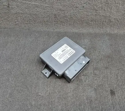Audi A5 8T 8F Hand brake control module 8K0907801D