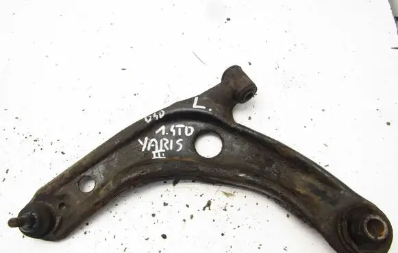 Toyota Yaris Front control arm 104906