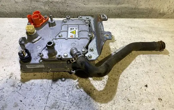 Ford Focus Voltage converter/converter module CM5814B227AF 3FEF00093